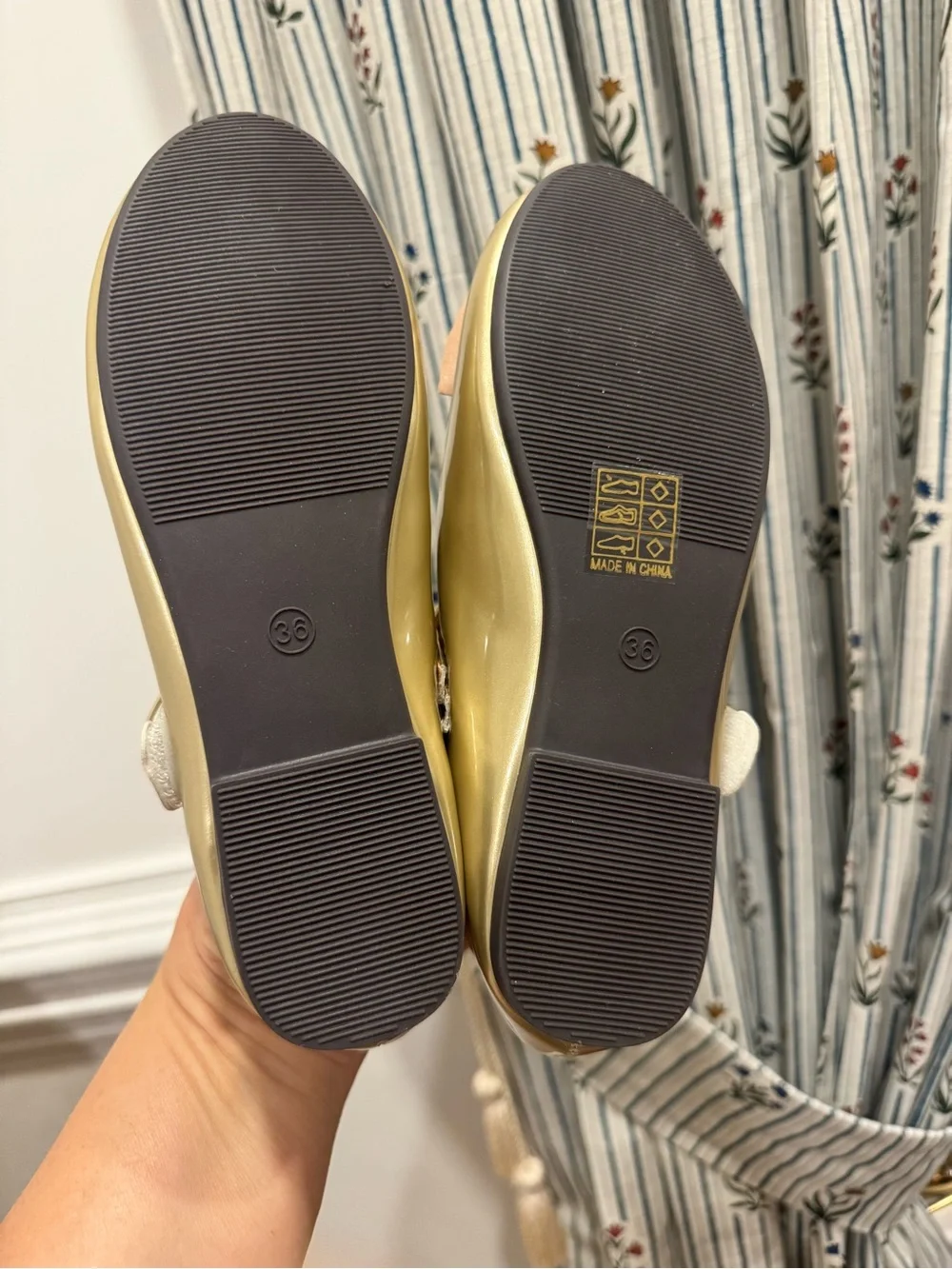Fashionable & Versatile Children Flat Shoes | Sz 36